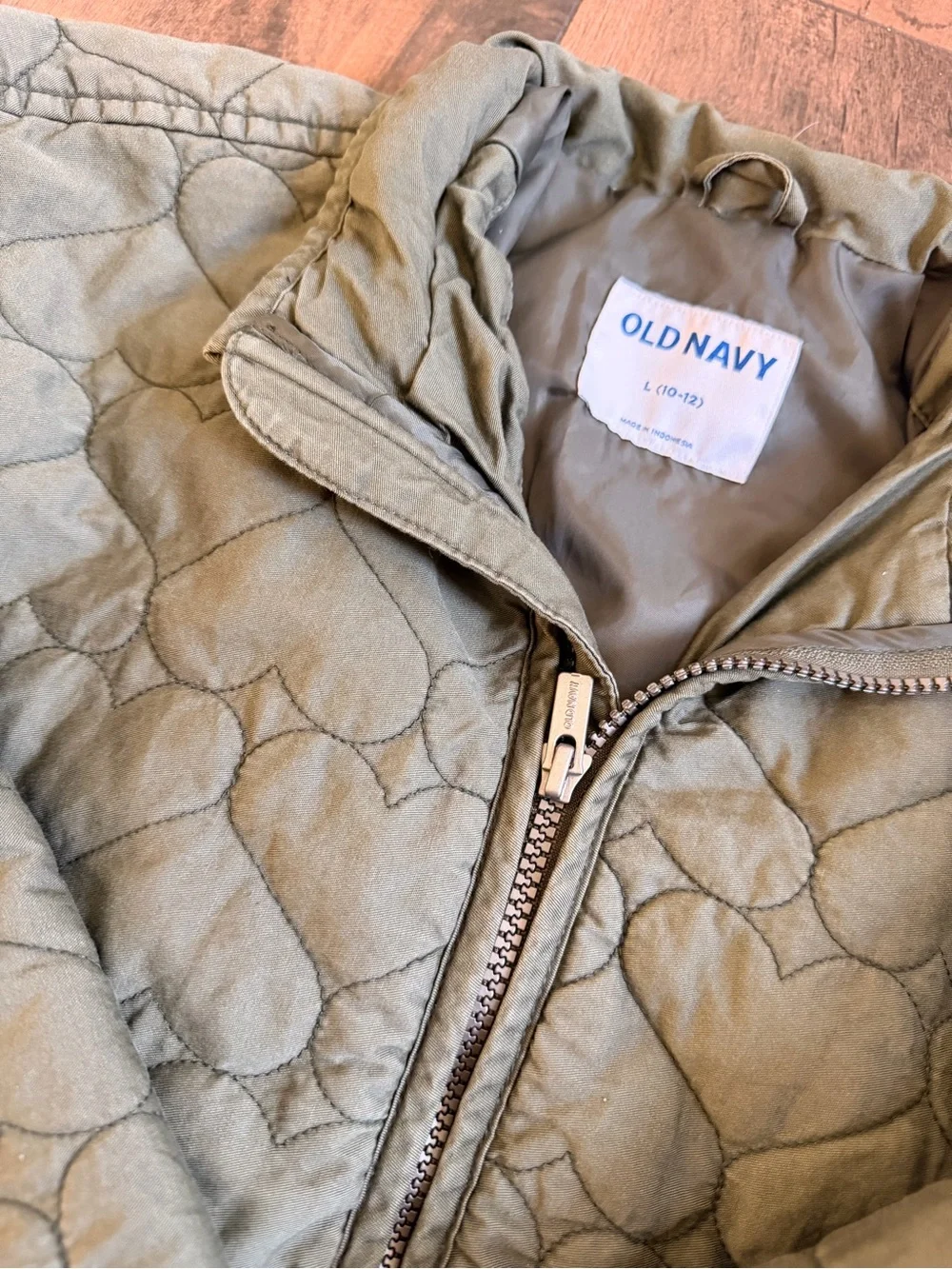 Old Navy lightweight quilted